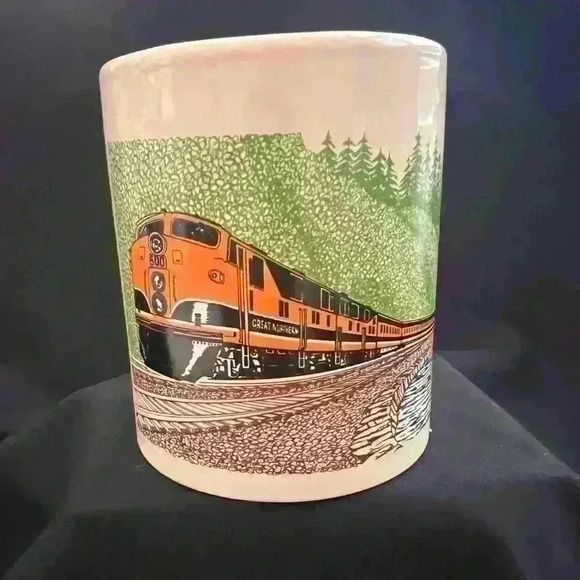 Great Northern Railway Historical Society Vintage Coffee Mug - Picture 1 of 4